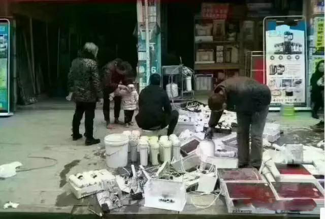 別讓你買的凈水器變成垃圾堆上的廢品，一定要學(xué)會(huì)的凈水器選擇方法。。。